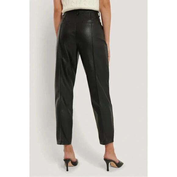 NA-KD Vegan Faux Leather PU High Rise Cropped Pants in Black Size EU 36 | US 6 - Picture 4 of 13